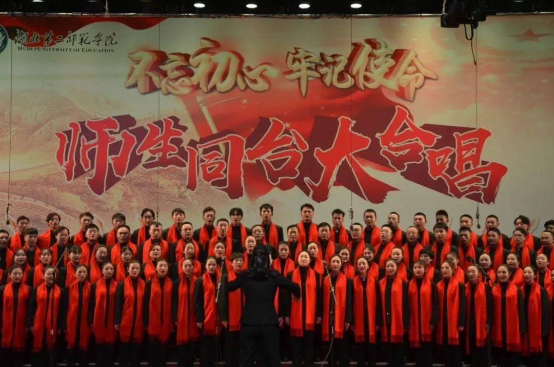 昌江叉河镇：地瓜遇上木棉花 红红火火好“丰”景